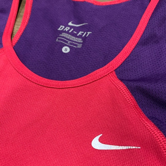 Nike Dri-Fit Workout Tank Size Small - Picture 5 of 6